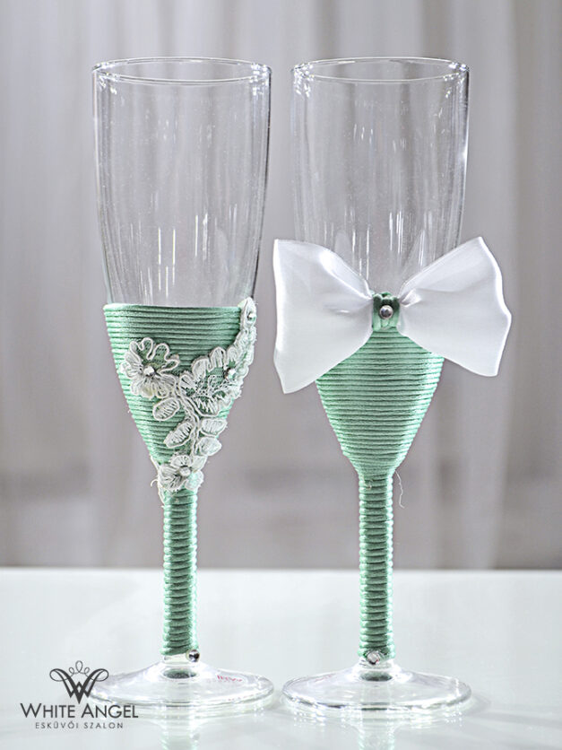 Esküvői zöld pezsgős pohár